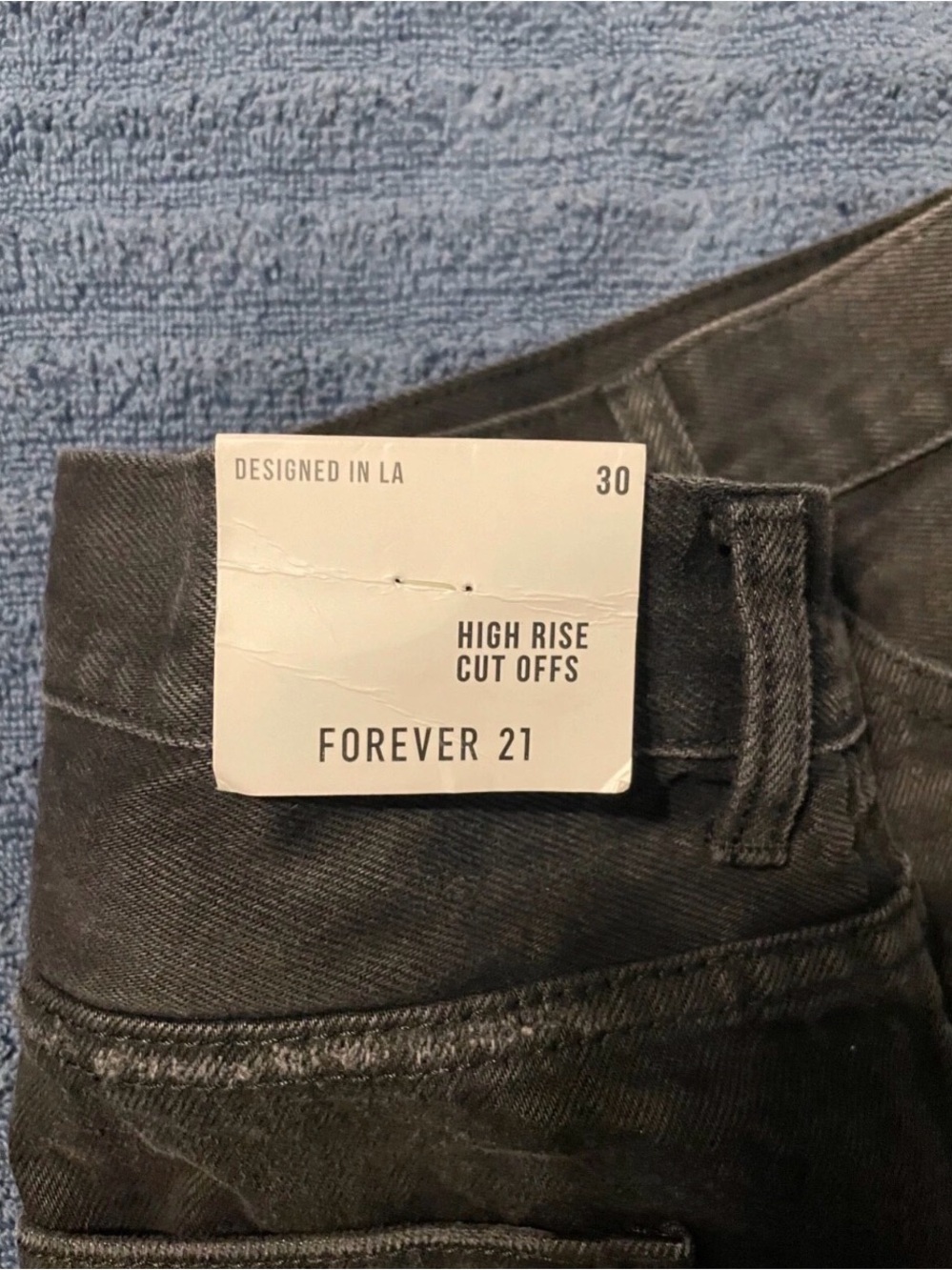 Forever 21 Black Denim Distressed High Rise Cut Off Frayed Hem Shorts Size 30 - Picture 3 of 6